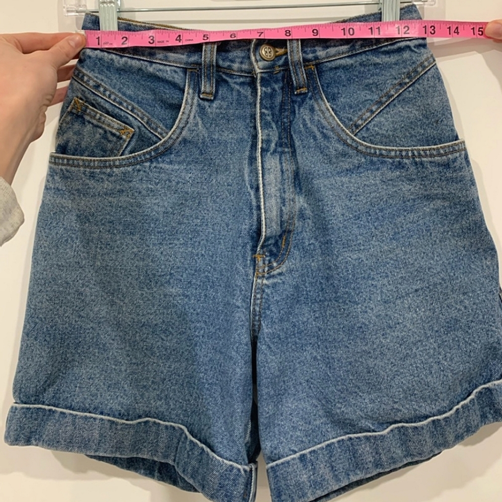 bill blass High-Waist Rolled Hem Denim Shorts in Blue - Picture 7 of 9